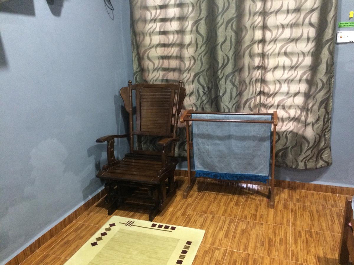 Roomstay Zulmi Arau Kültér fotó